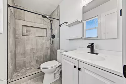 18801 N 23rd Avenue, Phoenix, AZ 85027 - Photo 12