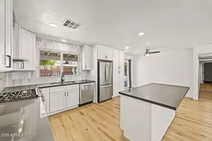 18801 N 23rd Ave, Phoenix, AZ 85027 - Photo 10