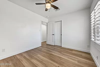 18801 N 23rd Avenue, Phoenix, AZ 85027 - Photo 14