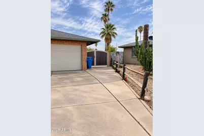 13821 N 40th Avenue, Phoenix, AZ 85053 - Photo 2