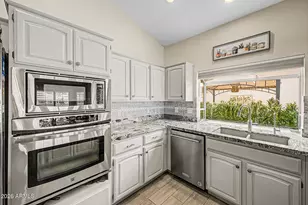 25236 S Flame Tree Dr, Sun Lakes, AZ 85248 - Photo 32