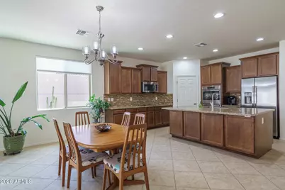 27005 N 81st Avenue, Peoria, AZ 85383 - Photo 6