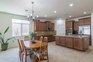 27005 N 81st Ave, Peoria, AZ 85383 - Photo 6
