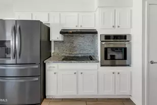 3904 E Sahuaro Dr, Phoenix, AZ 85028 - Photo 6