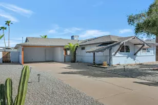 3904 E Sahuaro Dr, Phoenix, AZ 85028 - Photo 2