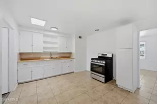 11351 N 113th Dr, Youngtown, AZ 85363 - Photo 6