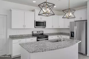 41955 W Fiesta Ln, Maricopa, AZ 85138 - Photo 2