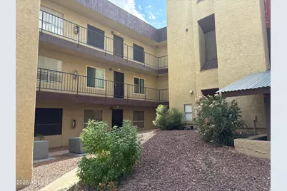 461 W Holmes Avenue #211, Mesa, AZ 85210 - Photo 2