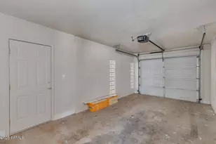 921 S Roslyn Pl, Mesa, AZ 85208 - Photo 32