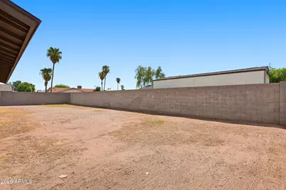 1323 W Morrow Drive, Phoenix, AZ 85027 - Photo 32