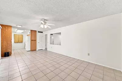 9421 W Glen Oaks Circle N, Sun City, AZ 85351 - Photo 12