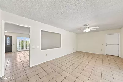 9421 W Glen Oaks Circle N, Sun City, AZ 85351 - Photo 14