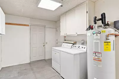 9421 W Glen Oaks Circle N, Sun City, AZ 85351 - Photo 38