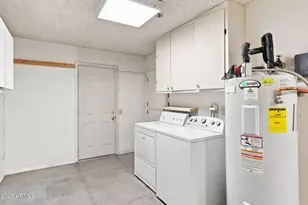 9421 W Glen Oaks Cir N, Sun City, AZ 85351 - Photo 38