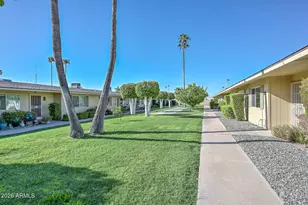 10911 W Santa Fe Dr, Sun City, AZ 85351 - Photo 4