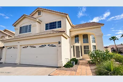 1327 E Hiddenview Drive, Phoenix, AZ 85048 - Photo 2