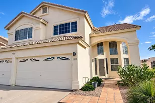 1327 E Hiddenview Dr, Phoenix, AZ 85048 - Photo 2