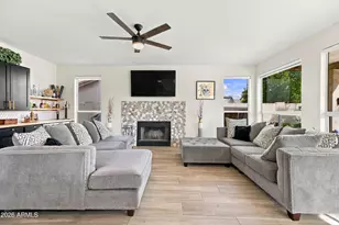 1327 E Hiddenview Dr, Phoenix, AZ 85048 - Photo 16
