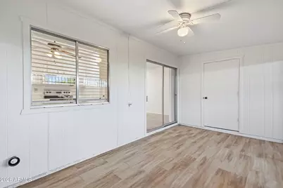 10922 W Santa Fe Drive, Sun City, AZ 85351 - Photo 18
