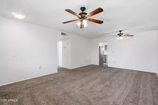 10922 W Santa Fe Dr, Sun City, AZ 85351 - Photo 6