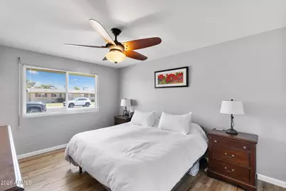 11034 N Coggins Drive, Sun City, AZ 85351 - Photo 26