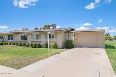 11034 N Coggins Drive, Sun City, AZ 85351 - Photo 6