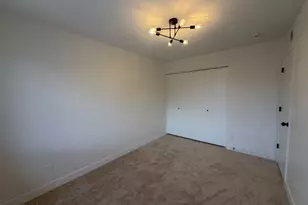 2832 E Waltann Ln, Phoenix, AZ 85032 - Photo 12