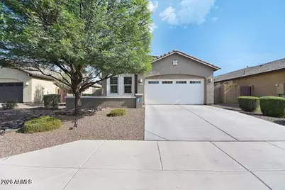 854 E Dumbarton Avenue, Gilbert, AZ 85297 - Photo 2