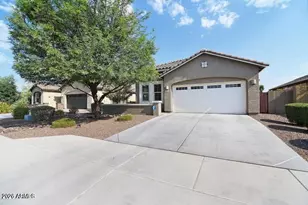 854 E Dumbarton Ave, Gilbert, AZ 85297 - Photo 1