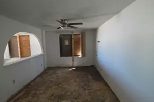 1910 N 42nd Dr, Phoenix, AZ 85009 - Photo 4