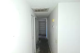1910 N 42nd Dr, Phoenix, AZ 85009 - Photo 6