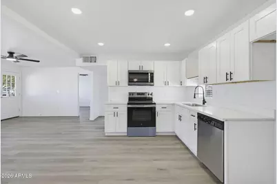 2241 W Morten Avenue, Phoenix, AZ 85021 - Photo 18