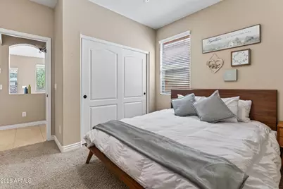 22922 N 40th Place, Phoenix, AZ 85050 - Photo 8