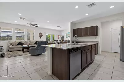 443 S 194th Lane, Buckeye, AZ 85326 - Photo 2