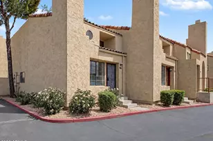 1025 E Highland Ave, Phoenix, AZ 85014 - Photo 2