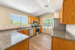 10341 E Calypso Ave, Mesa, AZ 85208 - Photo 8