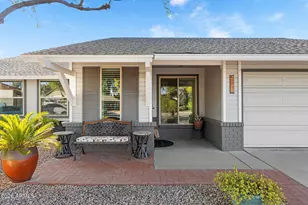 1846 W Taro Ln, Phoenix, AZ 85027 - Photo 2