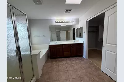 7819 S 22nd Lane, Phoenix, AZ 85041 - Photo 22