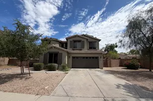 7819 S 22nd Ln, Phoenix, AZ 85041 - Photo 2