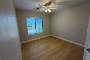 7819 S 22nd Ln, Phoenix, AZ 85041 - Photo 30