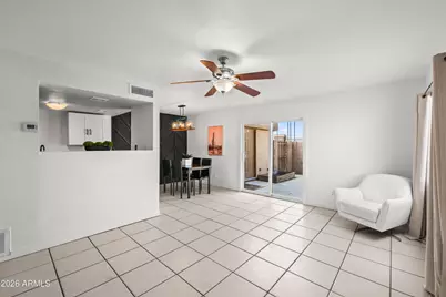 4627 E Southgate Avenue, Phoenix, AZ 85040 - Photo 2