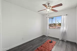 4627 E Southgate Ave, Phoenix, AZ 85040 - Photo 8
