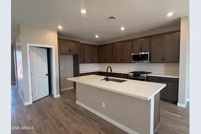 18183 W Pioneer Street, Goodyear, AZ 85338 - Photo 2