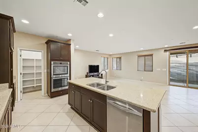 4750 E Tierra Buena Lane, Phoenix, AZ 85032 - Photo 8