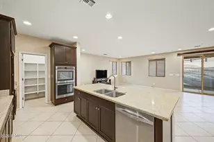 4750 E Tierra Buena Ln, Phoenix, AZ 85032 - Photo 8