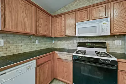 15110 N 140th Avenue, Surprise, AZ 85379 - Photo 8