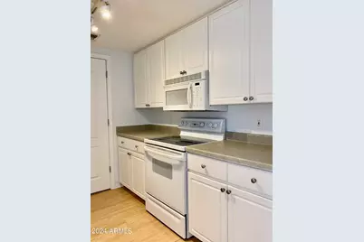 1701 E Colter Street #421, Phoenix, AZ 85016 - Photo 4
