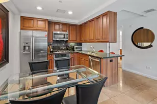 7137 E Rancho Vista Dr, Scottsdale, AZ 85251 - Photo 14
