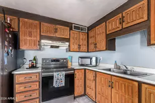 5934 W Coronado Rd, Phoenix, AZ 85035 - Photo 10