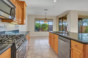 2927 W Plum Hollow Dr, Anthem, AZ 85086 - Photo 10